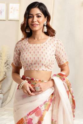 White kota doria floral print golden zari border saree with unstitched blouse piece 4