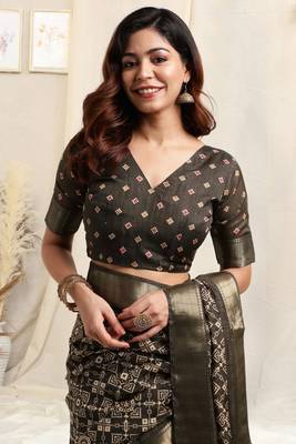 Olive Green Silk Blend Patola Print Copper Zari Border Tassels Saree With Unstitched Blouse Piece 4