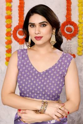 Purple silk blend block print zari woven border saree with unstitched blouse piece 4