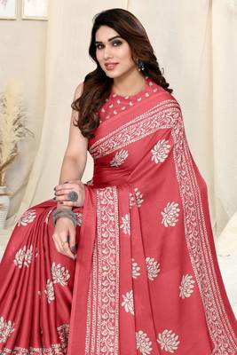 Peach Chiffon Floral Batik Print Saree With Unstitched Blouse Piece 5