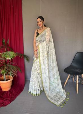 Women Light Parrot Malai Cotton And Kalamkari Print Rich Pallu Saree With Blouse For Women 1