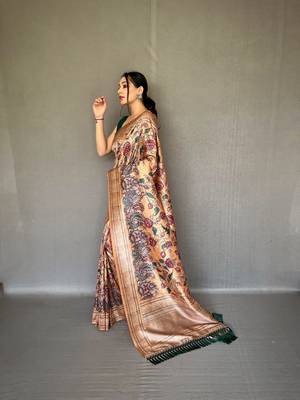 Golden diva style of silk Bland zari Border degital Printed saree with Blouse 2