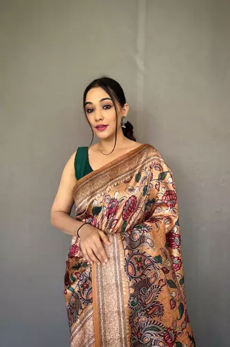 Golden diva style of silk Bland zari Border degital Printed saree with Blouse