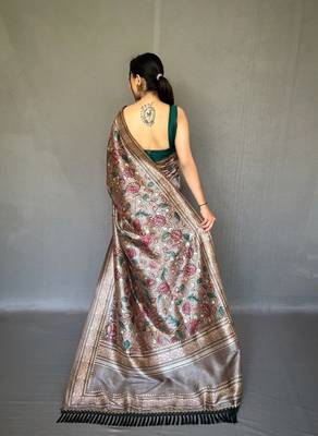 Grey diva style of silk Bland zari Border degital Printed saree with Blouse 4
