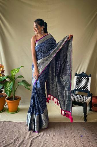 Navy Blue Banarasi style silk bland thread work & zari border saree with Blouse