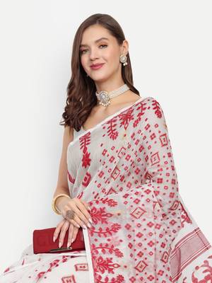 Bengal Handloom Soft Gap Dhakai Saree (White) Without Blouse 4