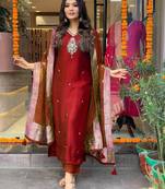 embroidered v-neck thread work silk bland kurta with trousers & dupatta (set of 3) maroon colour
