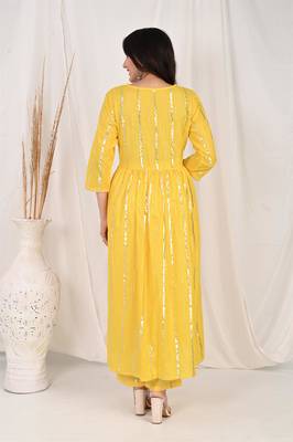 Yellow flared kurta set with organza dupatta 3