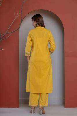 Solid mustard cotton kurta with block printed dupatta 3