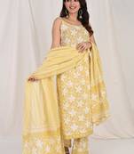 Sleeveless floral yellow kurta set