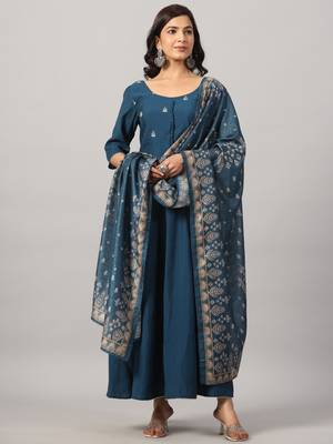 Navy blue embroidered anarkali kurta set 1