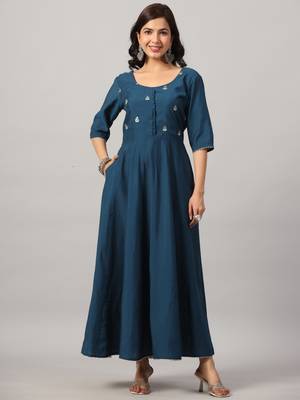 Navy blue embroidered anarkali kurta set 2