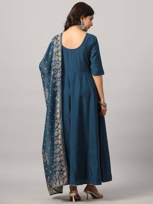 Navy blue embroidered anarkali kurta set 3