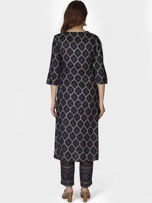 Capsule printed blue suit set 3