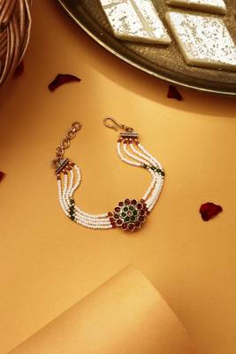 Red & green stone studded flower pearl rakhi bracelet 4