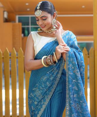 Blue Classic emboidary border silk bland weaving saree with Blouse 2