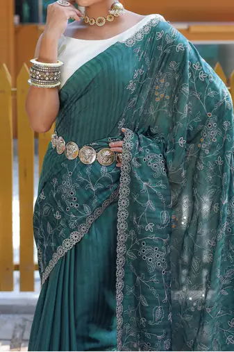 Green Classic emboidary border silk bland weaving saree with Blouse