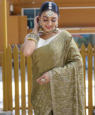 Mahendi Classic emboidary border silk bland weaving saree with Blouse 3