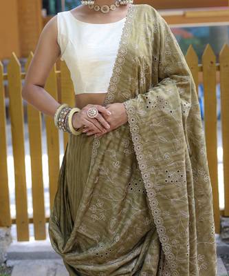 Mahendi Classic emboidary border silk bland weaving saree with Blouse 5