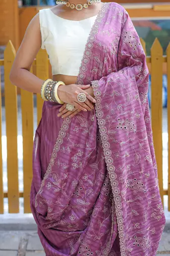 Lavender Classic emboidary border silk bland weaving saree with Blouse