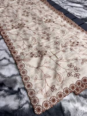 White Classic emboidary border silk bland weaving saree with Blouse 4