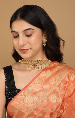 Mansiyaorange matte gold lakshmi motif kempu stone necklace heavy choker jewellery sets for women 2