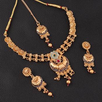 Mansiyaorange matte golden floral design kempu stones choker jewellery sets for women 2