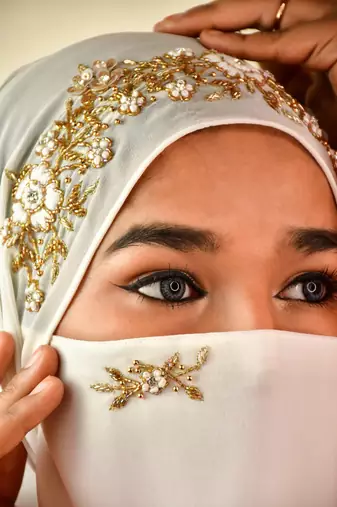 White Georgette Zari Embroidered Hijab