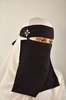 black rhinestone diamond naqab 3