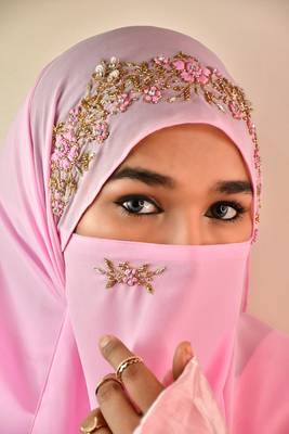 Baby Pink Georgette Golden Beads Embroidered Hijab 4