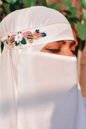 White partywear | luxury | handwork premium naqab
