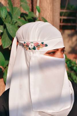 White partywear | luxury | handwork premium naqab 3