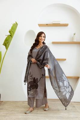 Women black pure silk kurti pant dupatta set 1