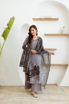 Women black pure silk kurti pant dupatta set 3