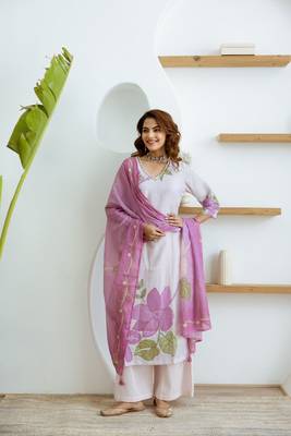 Women white pure silk kurti pant dupatta set 1