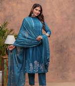 Women blue printed straight kurta suit set