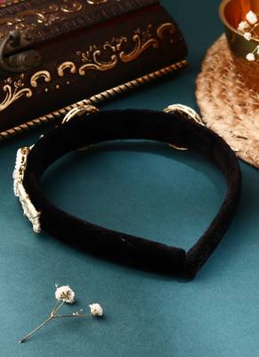 Festive Flair Kundan Hairband 4