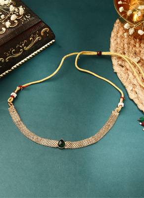 Basic Choker Style Necklace Set with Green Stone 4
