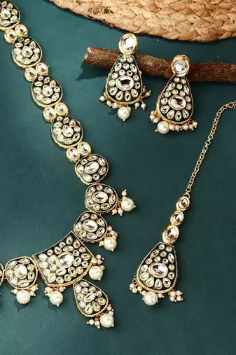 Pearl Multicolor necklace sets