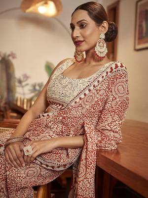 Beige Cotton Printed Saree With Blouse 3