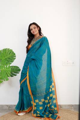 Turquoise Cotton Printed Saree With Blouse 3