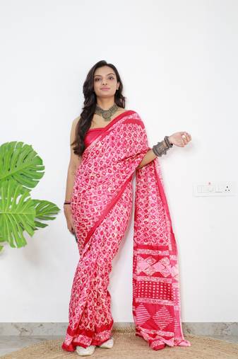 Pink Cotton Printed Saree With Blouse