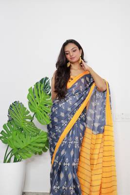 Grey Cotton Printed Saree With Blouse 5