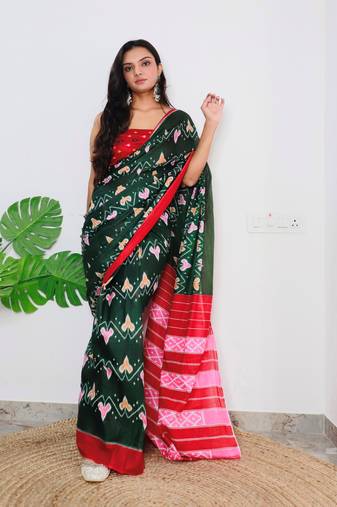Green Cotton Printed Saree With Blouse