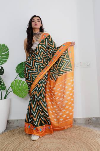 Green Cotton Printed Saree With Blouse
