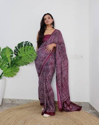 Wine Cotton Printed Saree With Blouse 2
