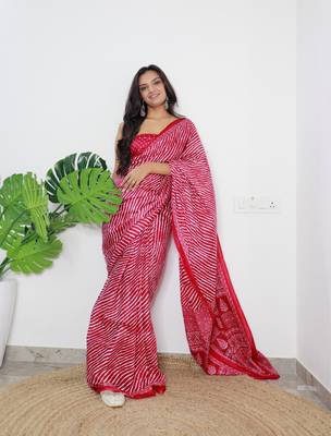 Red Cotton Printed Saree With Blouse 4