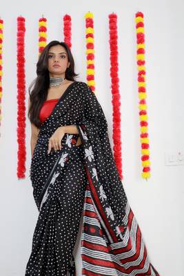 Black Cotton Printed Saree With Blouse 4