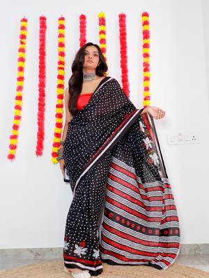 Black Cotton Printed Saree With Blouse 5