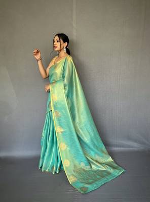 Green Kanjivaram Style of tissue silk zari weaving border Pallu saree with Blouse 2